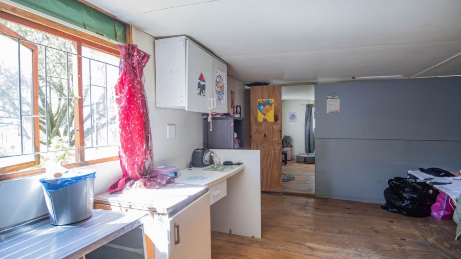 2 Bedroom Property for Sale in Hooikraal Western Cape